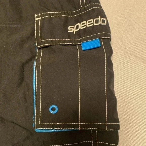 SPEEDO Men’s Swim Trunks, Size M. Excellent Used Condition. - Picture 4 of 5